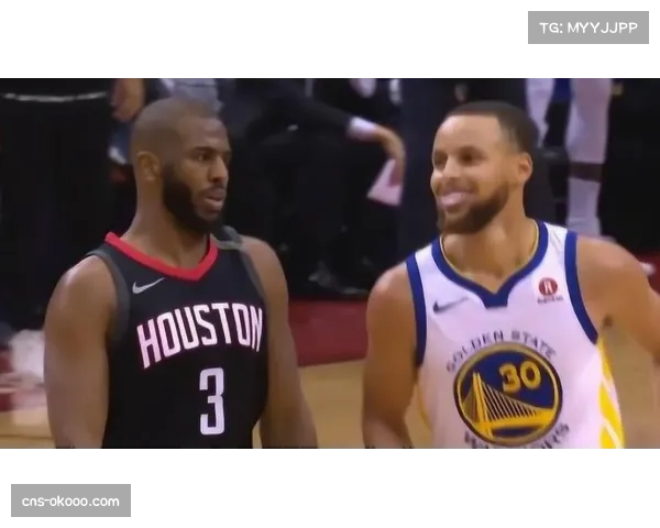 球员探讨应对紧逼方法 保罗背身推进与库里快速突破各异 球员探讨应对紧逼方法 保罗背身推进与库里快速突破各异